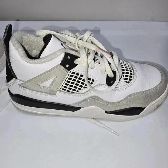 Nike Air Jordan 4 Retro Military Black Size 1Y BQ7669-111 - Picture 6 of 8